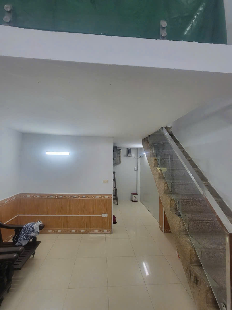 Cho thuê nhà ngõ 377 Phố Định Công, 35m2, 3 tầng KD Spa nhỏ, nail kết hợp ở, 8 Triệu - Ảnh chính